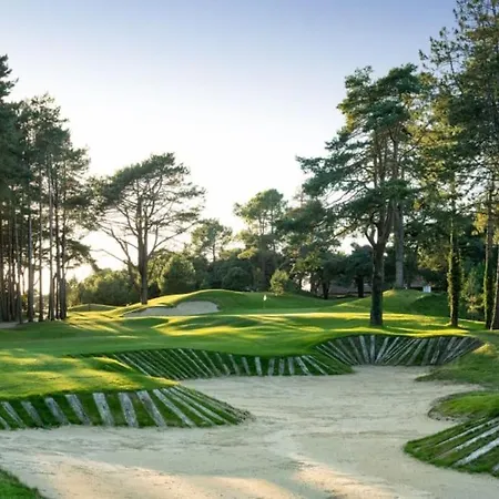 Neuf Centre Station A 200m De La * Нёфшатель-Ардло